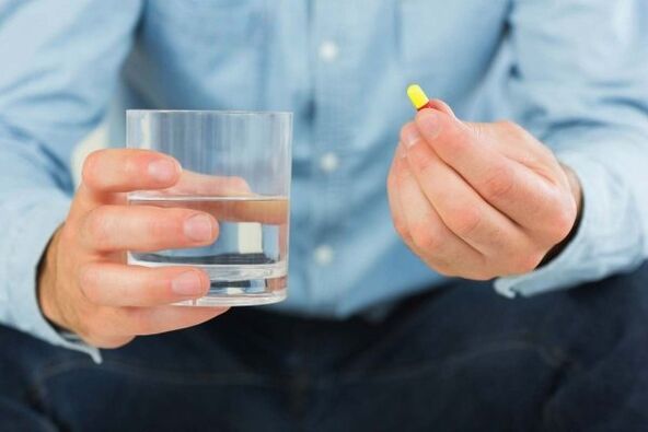 Einnahme von Tabletten gegen Bluthochdruck